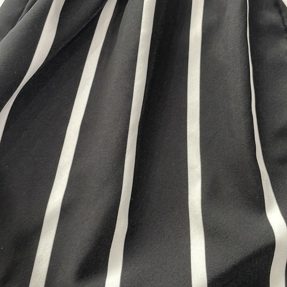 Girls Shein shorts jumpsuit.  Black and cream. Spaghetti strap. Back zippers - Picture 3 of 7